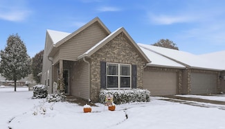 2926 Bridgestone Cir, Kokomo, IN 46902