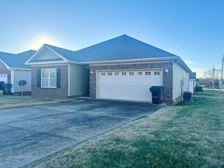 502 Bridle Way, Hopkinsville, KY 42240