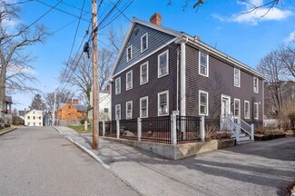 46 Summer St, Ipswich, MA 01938