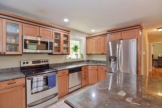 105 California St, Marshfield, MA 02050