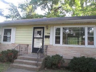 1136 E Galena Blvd, Aurora, IL 60505