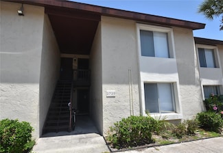 2729 Hidden Lake Blvd Unit D, Sarasota, FL 34237