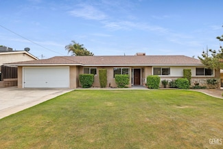 3325 Crest Dr, Bakersfield, CA 93306