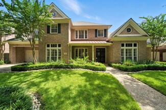 3223 Riviera Dr, Sugar Land, TX 77479