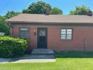 201 Lowdermilk St Unit A, Greensboro, NC 27401