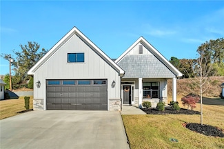 138 Stanbury Dr, Clemson, SC 29631