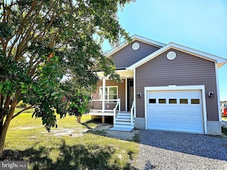 83 Waters Cove Cir, Reedville, VA 22539