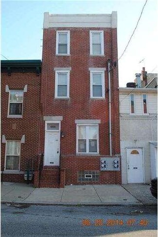 1205 Christian St, Philadelphia, PA 19147