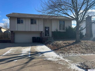 12811 Erskine St, Omaha, NE 68164