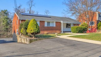 922 Garden City Dr, Monroeville, PA 15146
