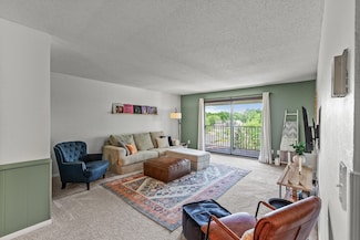 2200 Nevada Ave S Unit 320, Saint Louis Park, MN 55426