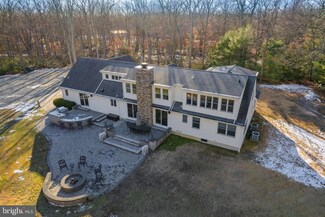 132 Hawkin Rd, New Egypt, NJ 08533