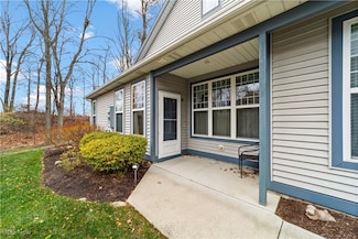 1948 Buckingham Dr, Avon, OH 44011