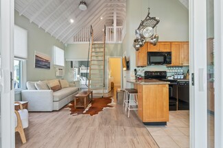 454 Post Rd Unit 107, Wells, ME 04090
