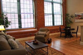 300 Canal St Unit 8-404, Lawrence, MA 01840