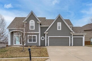 1226 Holly Ct, Liberty, MO 64068