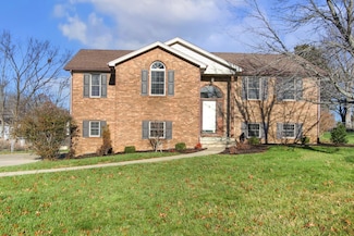 1312 Bonnie Blue Loop, Lawrenceburg, KY 40342