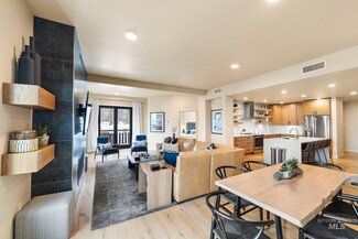 760 Village Dr Unit 302, Tamarack, ID 83615