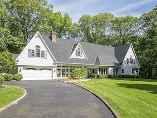 25 Powder Horn Hill Rd, Wilton, CT 06897