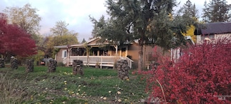 204 Larradon Dr, Kamiah, ID 83536