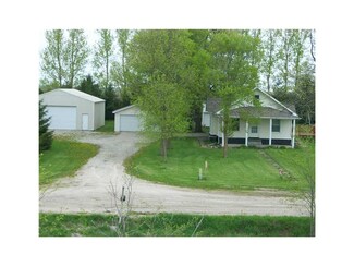 2847 51st St, Walker, IA 52352