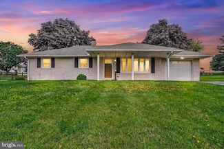 144 Ridgeview Rd, Seven Valleys, PA 17360