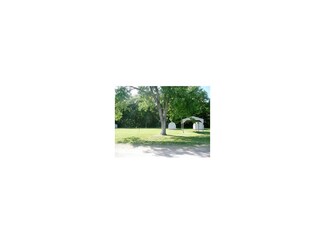 121 Mine Creek Dr, Mound City, KS 66056