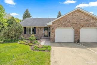 1090 First St, Batavia, IL 60510