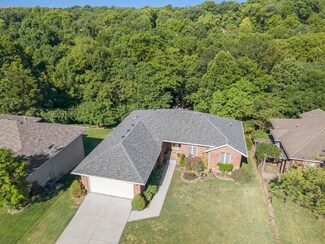 3327 S Lakeside Ave, Springfield, MO 65804