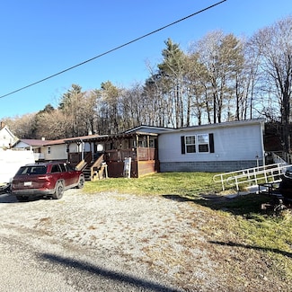 1011 Faulkner Ln, Marlinton, WV 24954