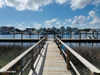 601 Canal Dr Unit 9, Carolina Beach, NC 28428