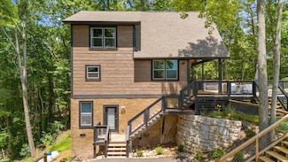 441 Matterhorn Dr, Gatlinburg, TN 37738