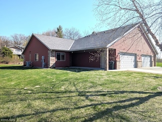 902 Meadow Lark Ln, Long Prairie, MN 56347