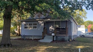 509 S Russell St, Odessa, MO 64076