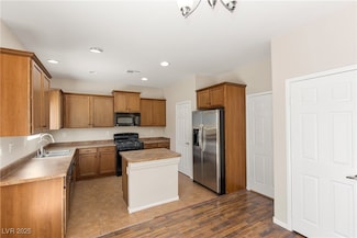 5492 Mercury Springs Dr, Las Vegas, NV 89122