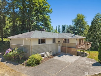 17805 SE Jones Rd, Renton, WA 98058