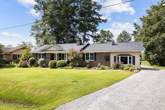 101 Shore Dr, Bath, NC 27808