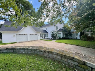 157 Spring St, Melbourne, AR 72556