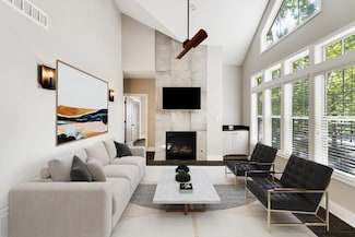 240 Renaissance Pkwy NE Unit 214, Atlanta, GA 30308