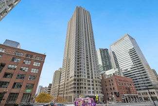 440 N Wabash Ave Unit 409, Chicago, IL 60611