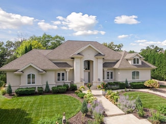 6314 Mcintyre Point, Edina, MN 55439