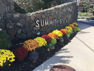 1004 Paradise Rd Unit 1A, Swampscott, MA 01907