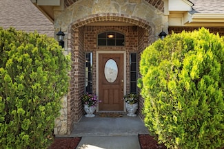 2016 Big Springs Dr, Joshua, TX 76058