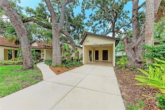 2237 Circlewood Dr Unit 18, Sarasota, FL 34231