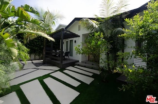 355 S Sycamore Ave, Los Angeles, CA 90036
