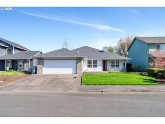 829 Boardwalk Ave NE, Keizer, OR 97303