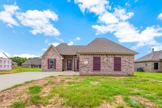 609 Walnut St, Iowa, LA 70647