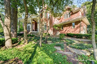 211 Crooked Tree Ct, Naperville, IL 60565