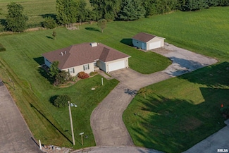 111 Hawthorn Estates, Salem, IL 62881