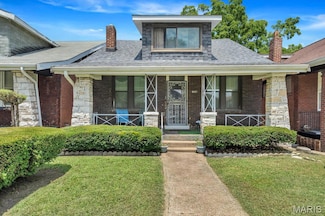 5447 Claxton Ave, Saint Louis, MO 63120